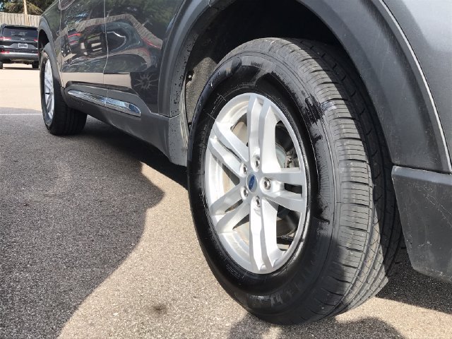 Used 2023 Ford Explorer XLT AWD/4WD image 38