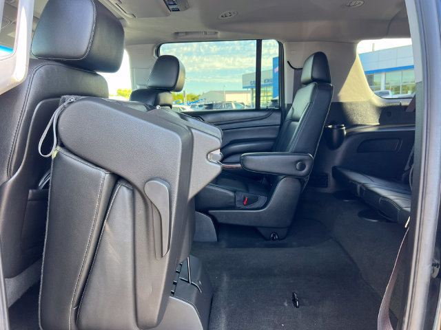 Used 2016 Chevrolet Suburban LTZ AWD/4WD image 5