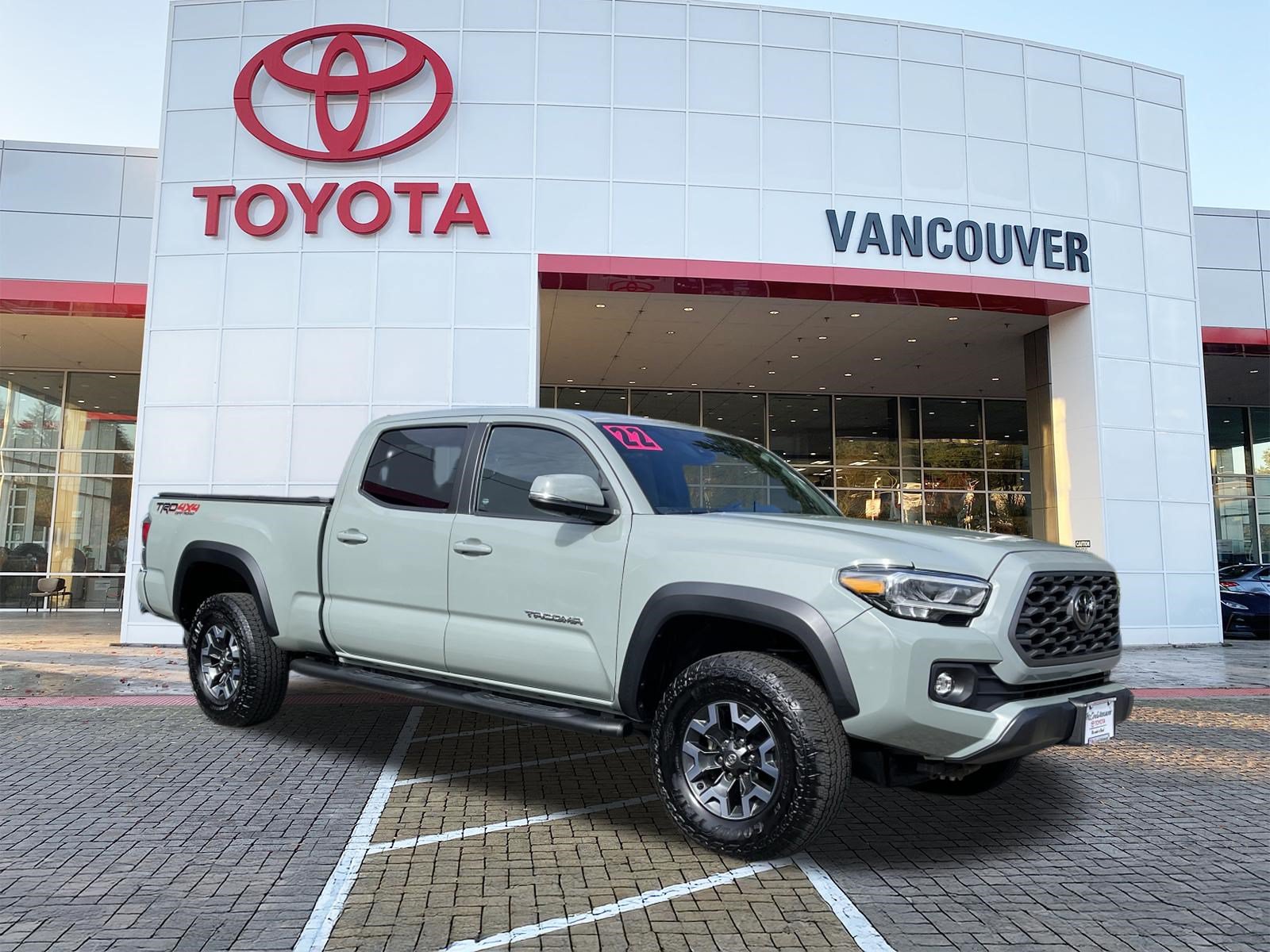 Certified 2022 Toyota Tacoma TRD Off-Road w/ TRD Premium Off Road Package AWD/4WD image 1