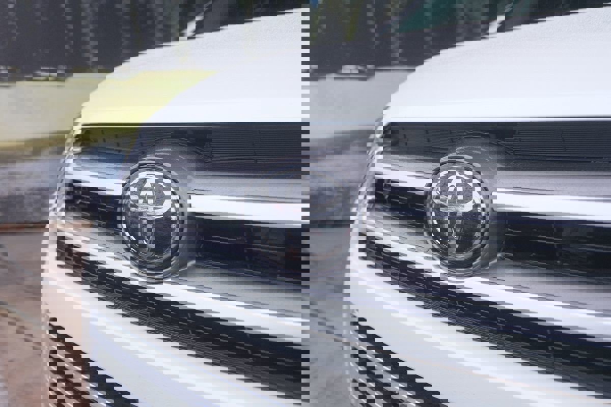 Used 2017 Toyota Highlander LE image 43