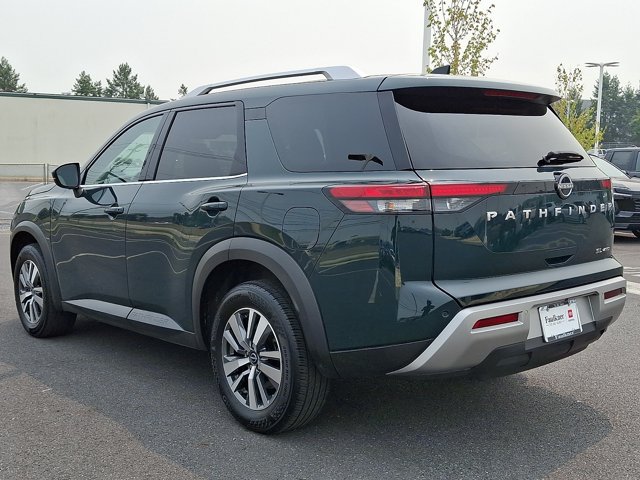 Used 2025 Nissan Pathfinder SL AWD/4WD image 4