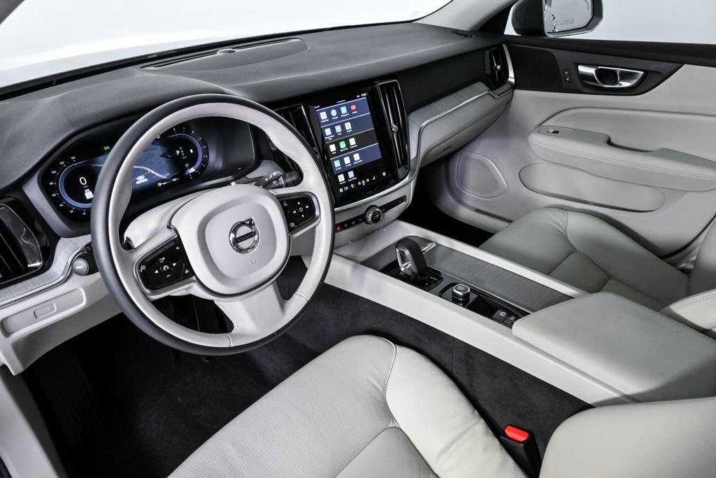 Certified 2025 Volvo V60 B5 Cross Country Plus image 6