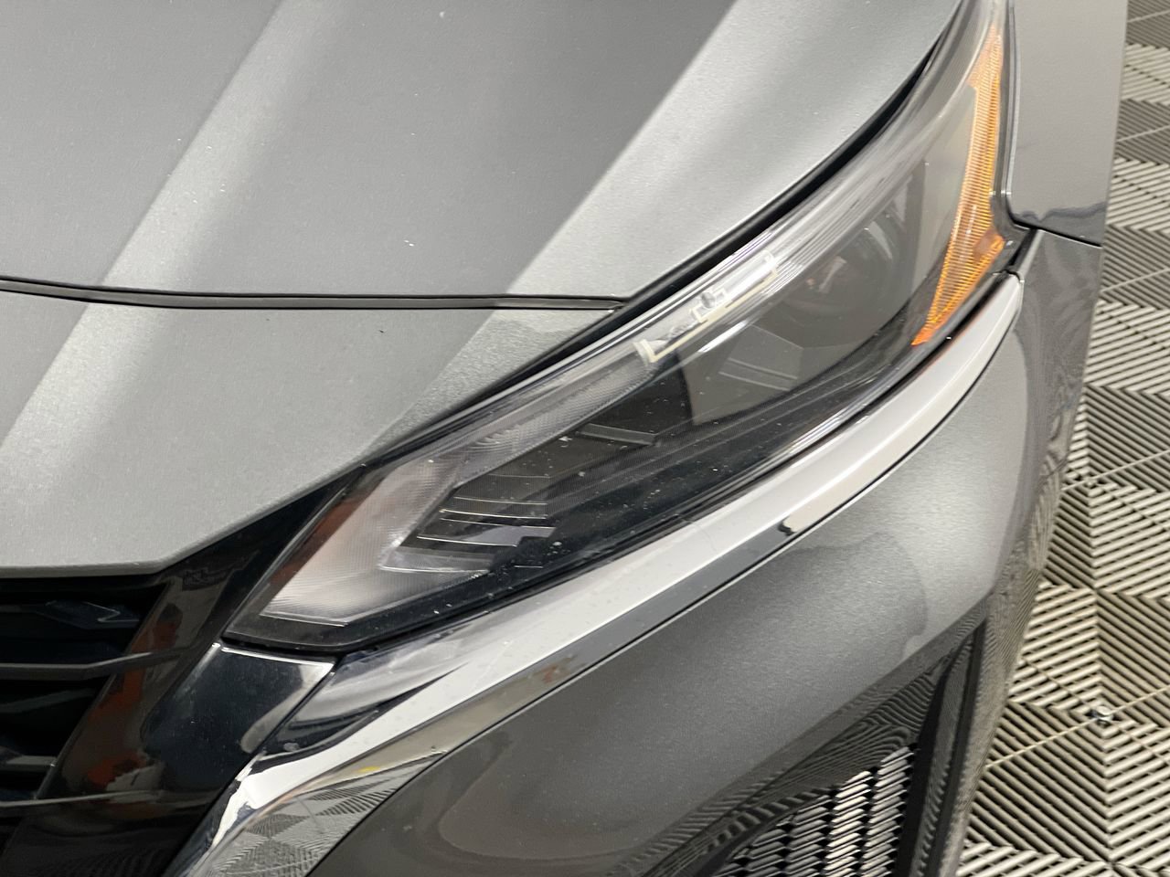 Used 2024 Nissan Altima 2.5 SV image 9