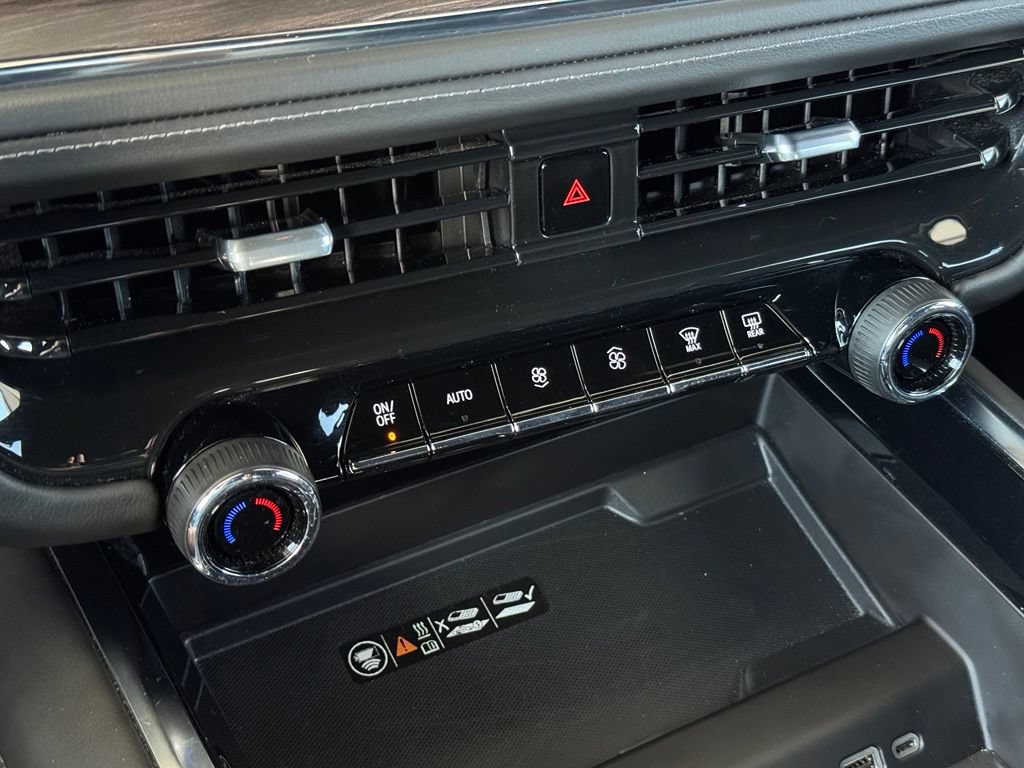 Used 2025 Chevrolet Tahoe LT RWD image 40