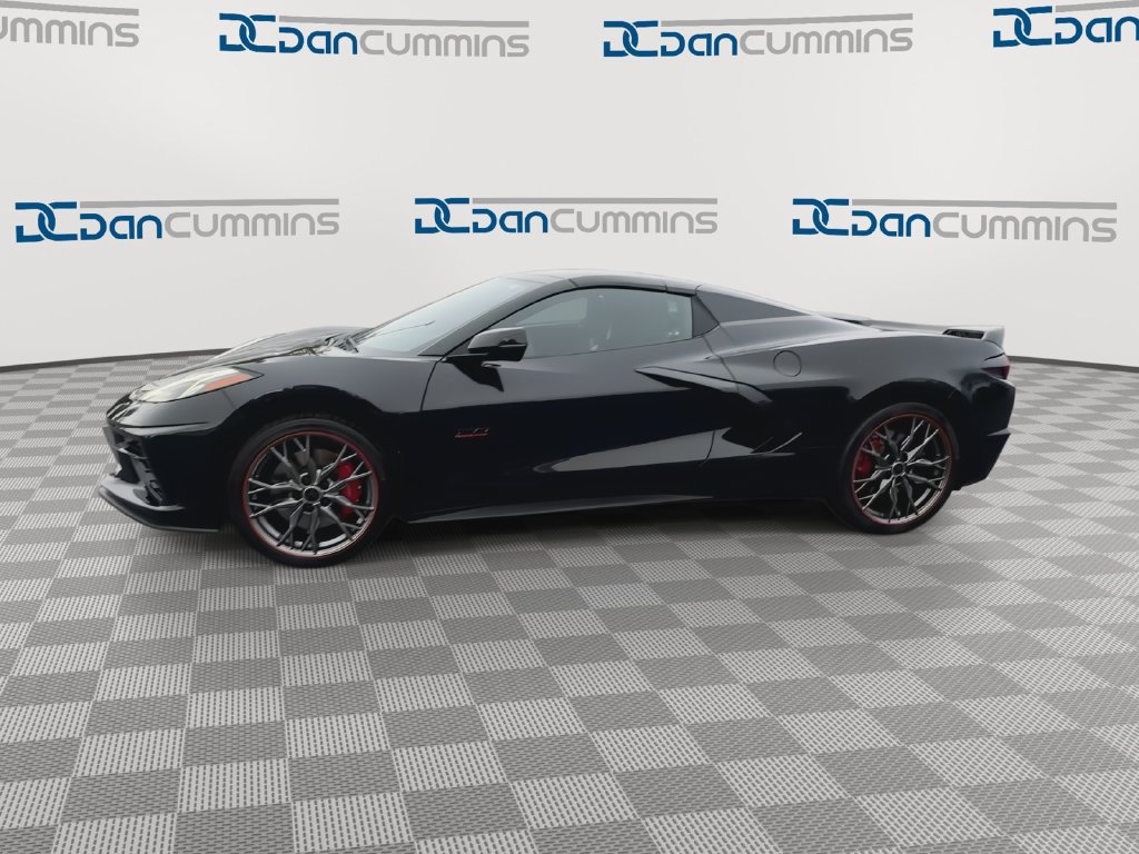 Used 2023 Chevrolet Corvette Stingray Premium Conv w/ Z51 Performance Package RWD image 5