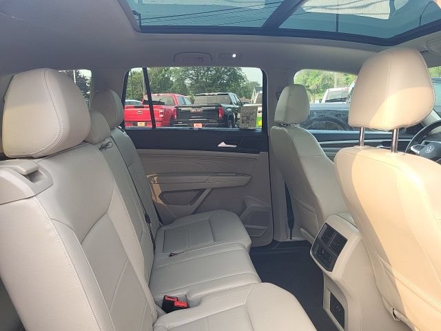 Used 2023 Volkswagen Atlas SEL AWD/4WD image 19
