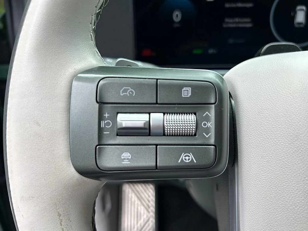 Used 2026 Hyundai Ioniq 9 Calligraphy AWD/4WD image 9