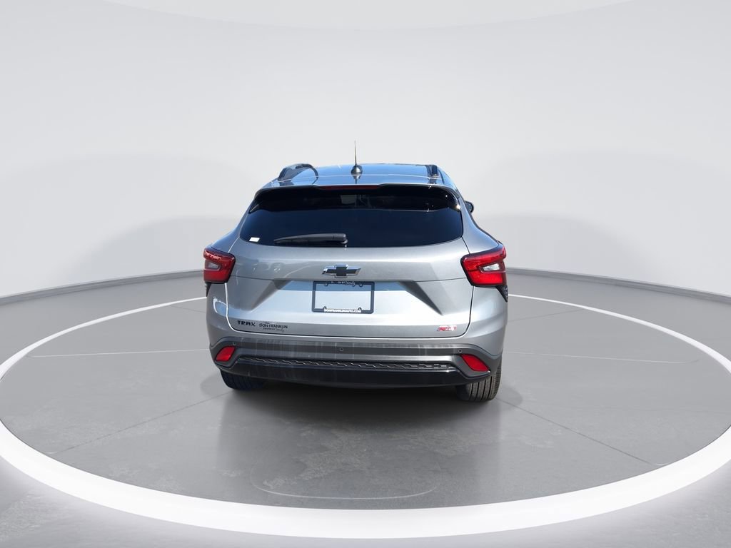 Used 2025 Chevrolet Trax RS w/ Sunroof Package image 7