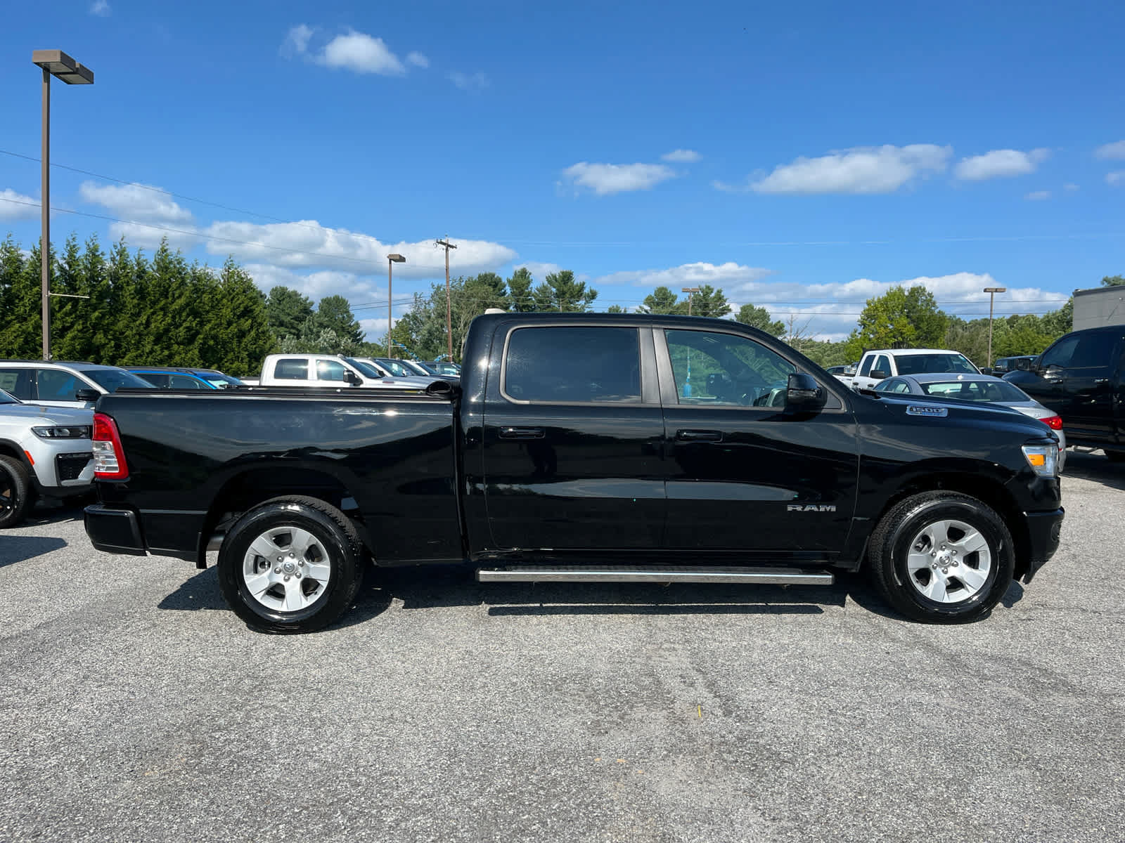 Used 2024 RAM 1500 Big Horn AWD/4WD image 2