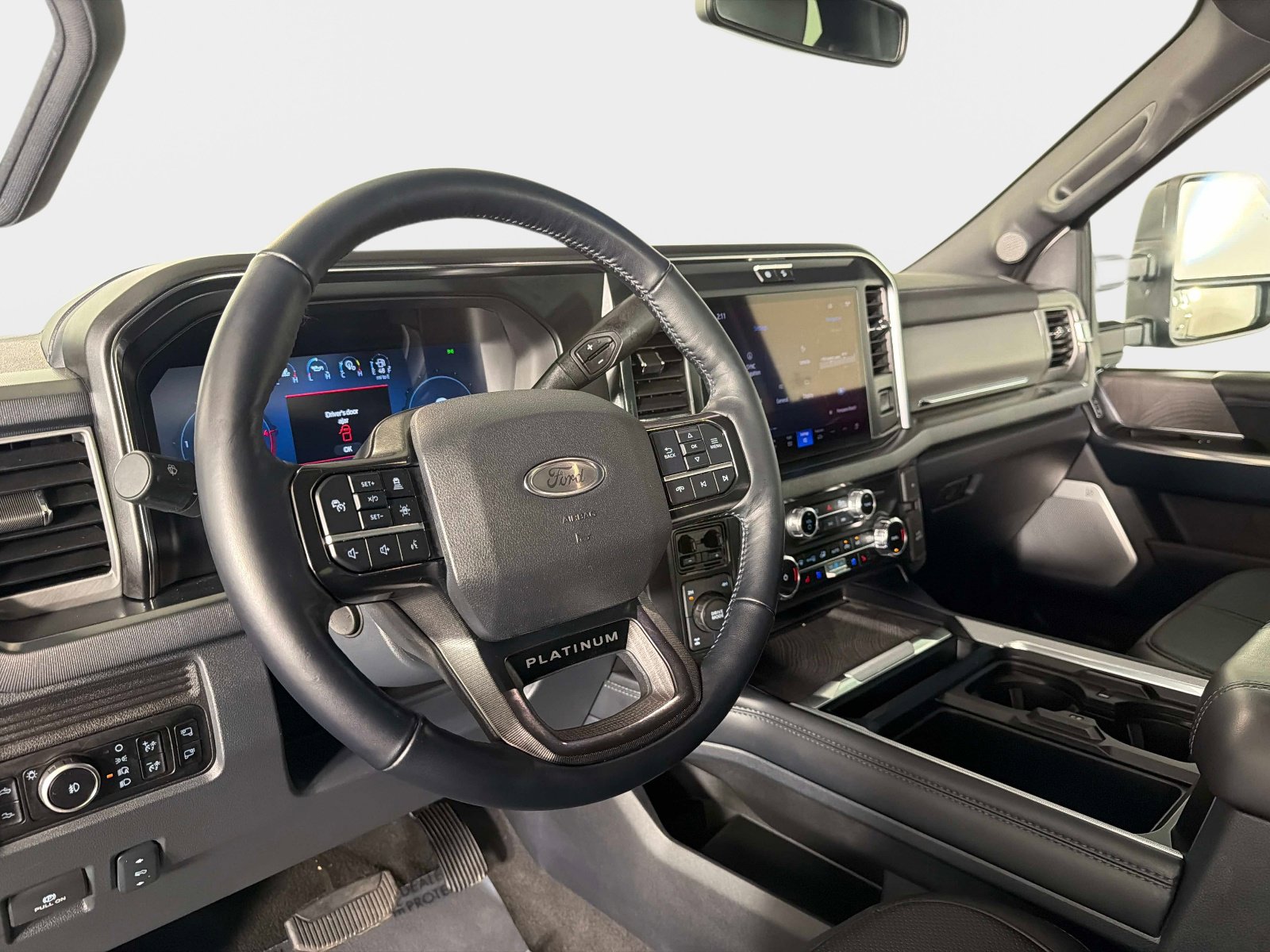 Used 2025 Ford F250 Platinum AWD/4WD image 42