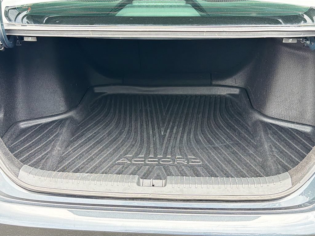 Used 2024 Honda Accord EX image 31