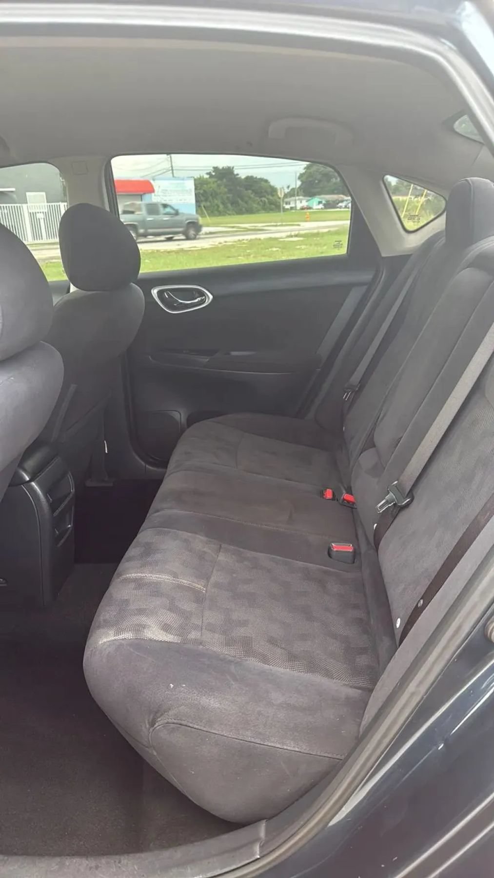 Used 2013 Nissan Sentra FE+ SV FWD image 6