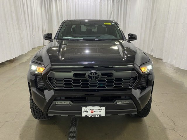 New 2025 Toyota Tacoma TRD Off-Road image 9