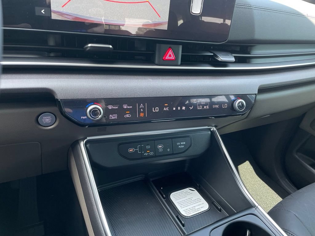 New 2026 Kia Carnival EX FWD image 17