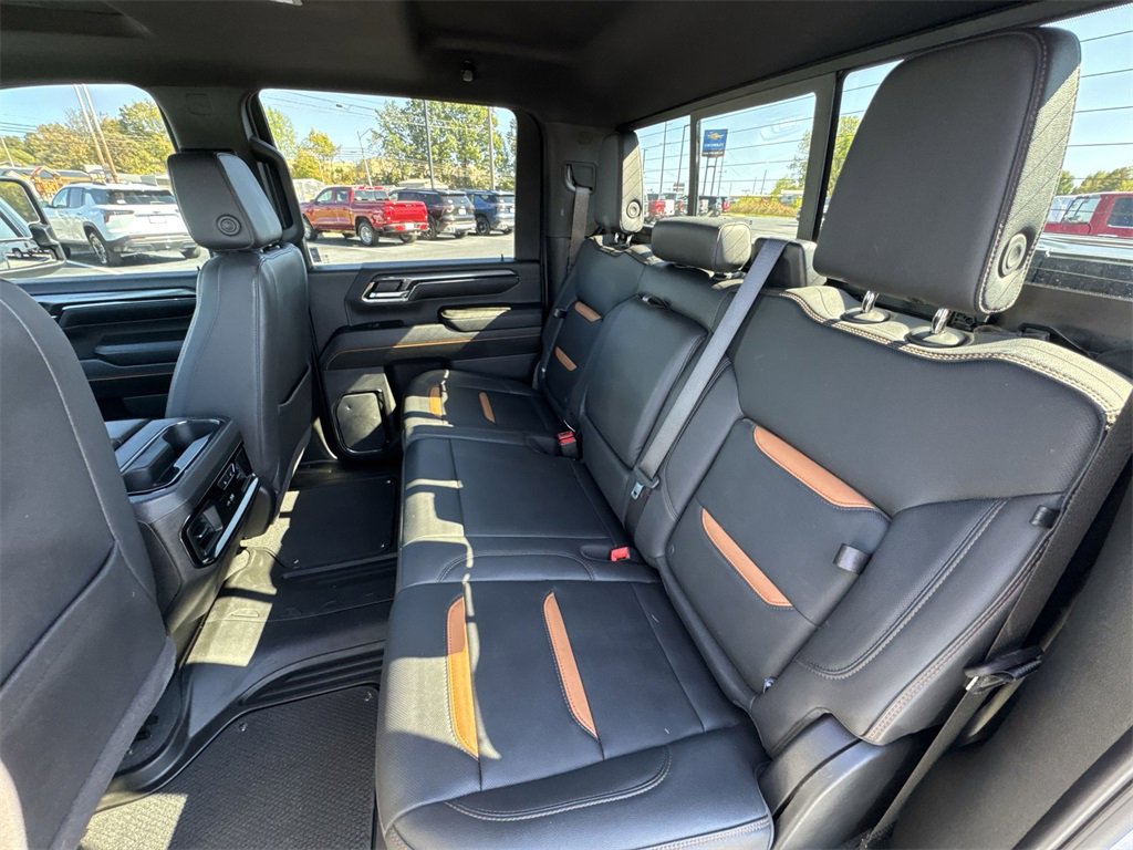 Used 2024 GMC Sierra 2500 AT4 w/ AT4 Premium Plus Package image 23