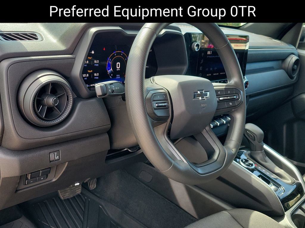 Used 2024 Chevrolet Colorado Trail Boss w/ Technology Package AWD/4WD image 11