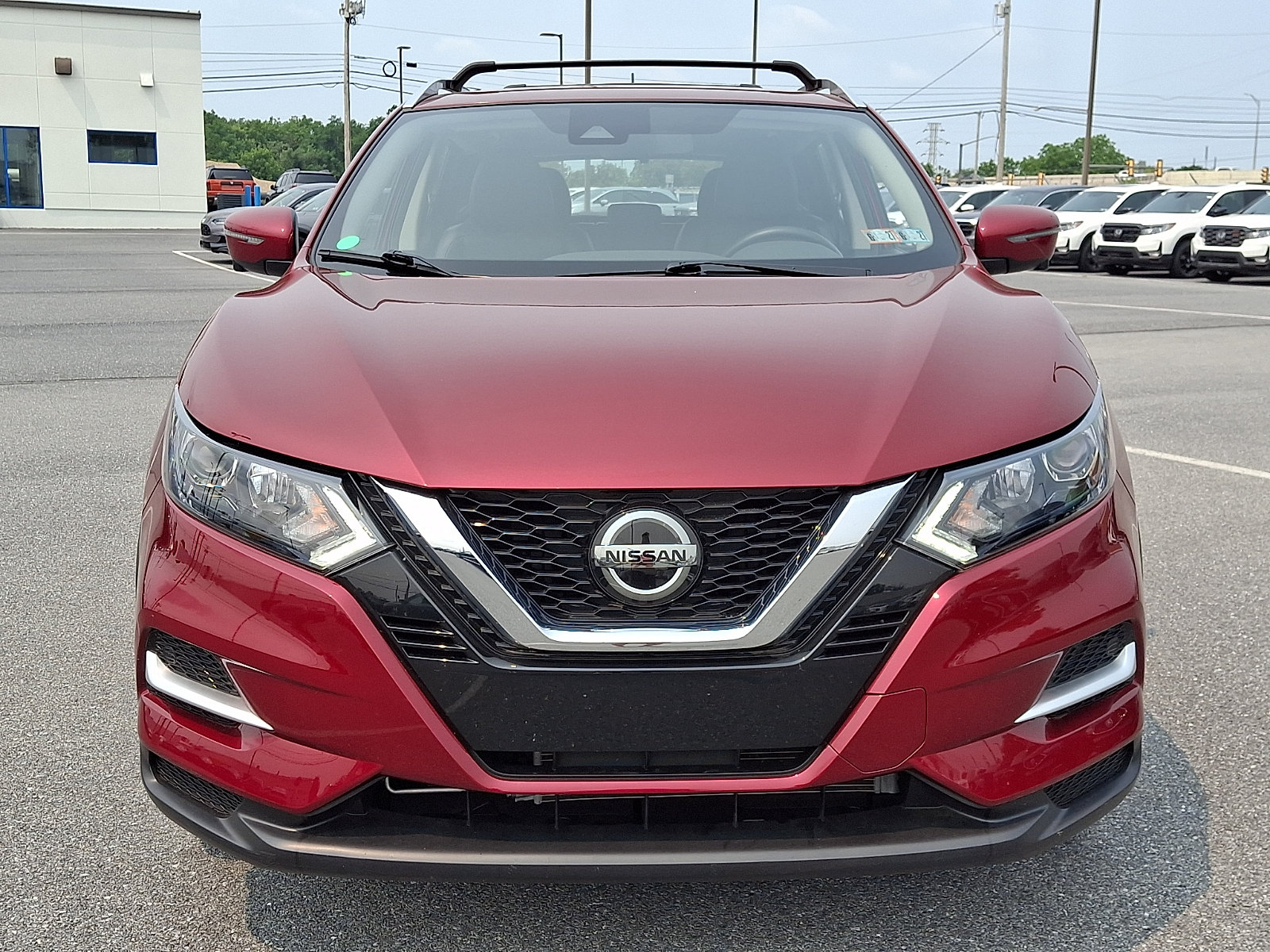 Used 2022 Nissan Rogue Sport SL AWD/4WD image 2