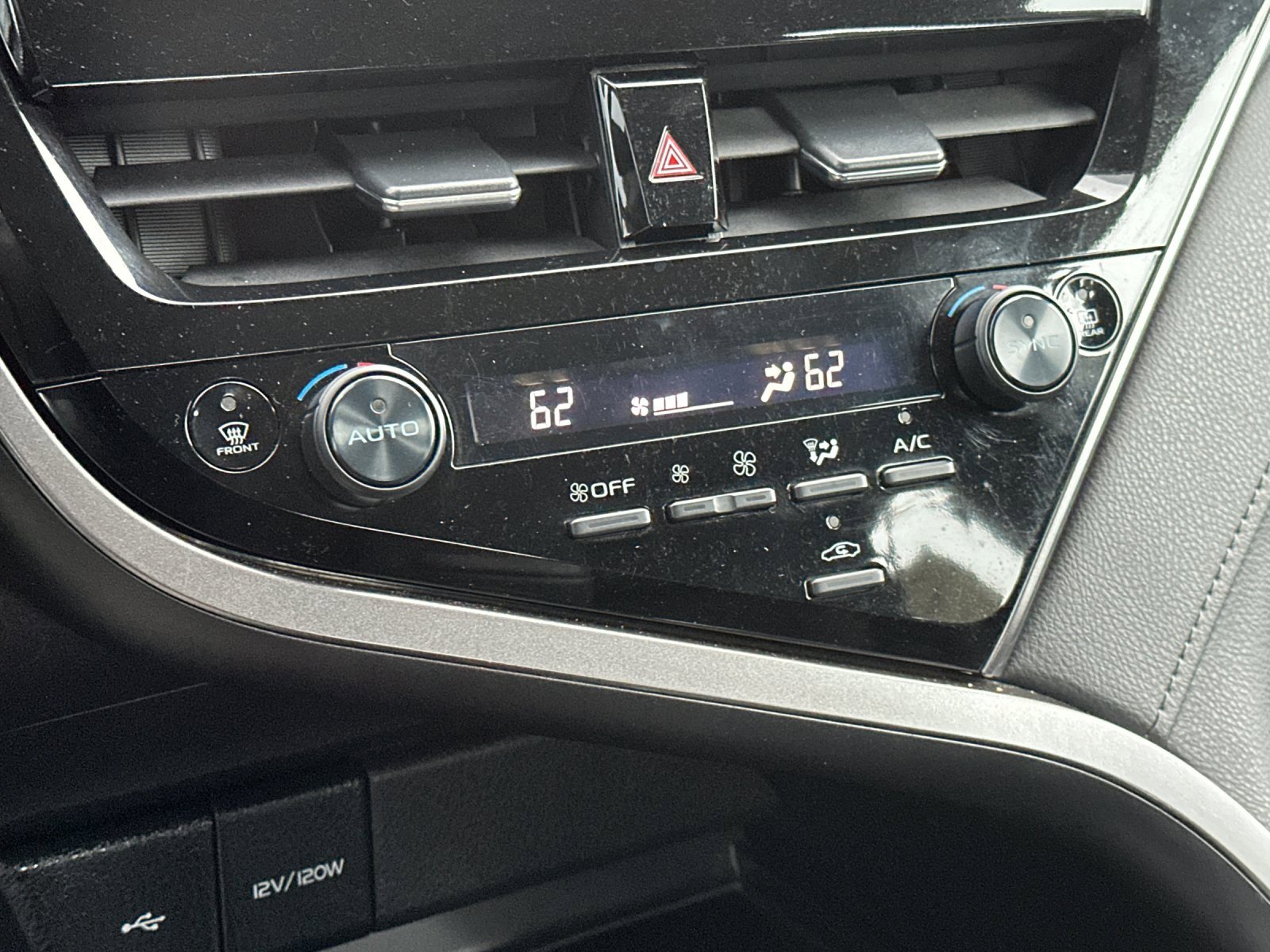 Used 2024 Toyota Camry LE image 19