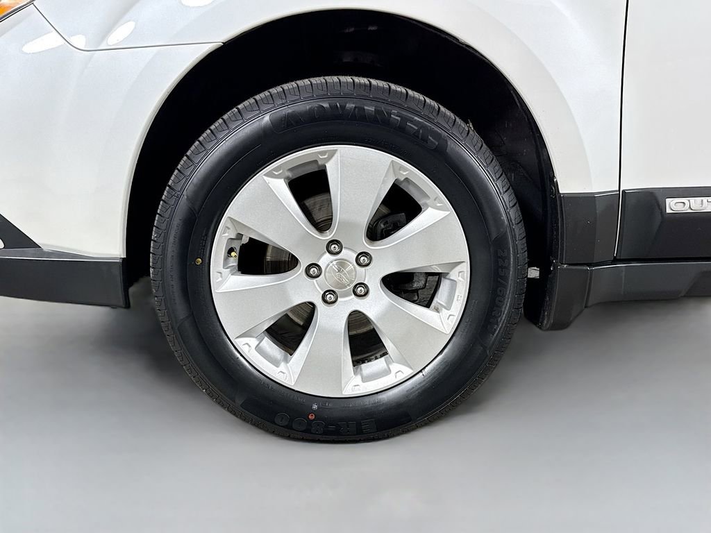 Used 2012 Subaru Outback 2.5i w/ Alloy Wheel Pkg image 32
