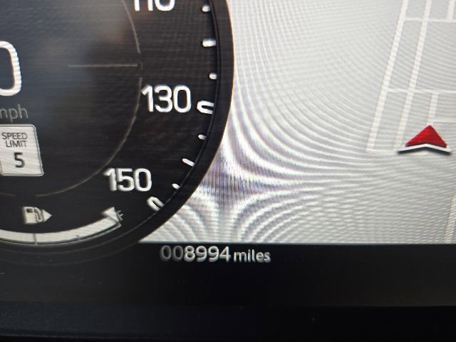 Used 2025 Land Rover Defender 110 X-Dynamic SE AWD/4WD image 17