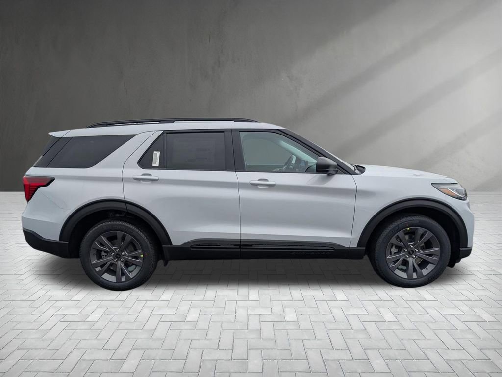 New 2026 Ford Explorer Active w/ Active Comfort Package image 11