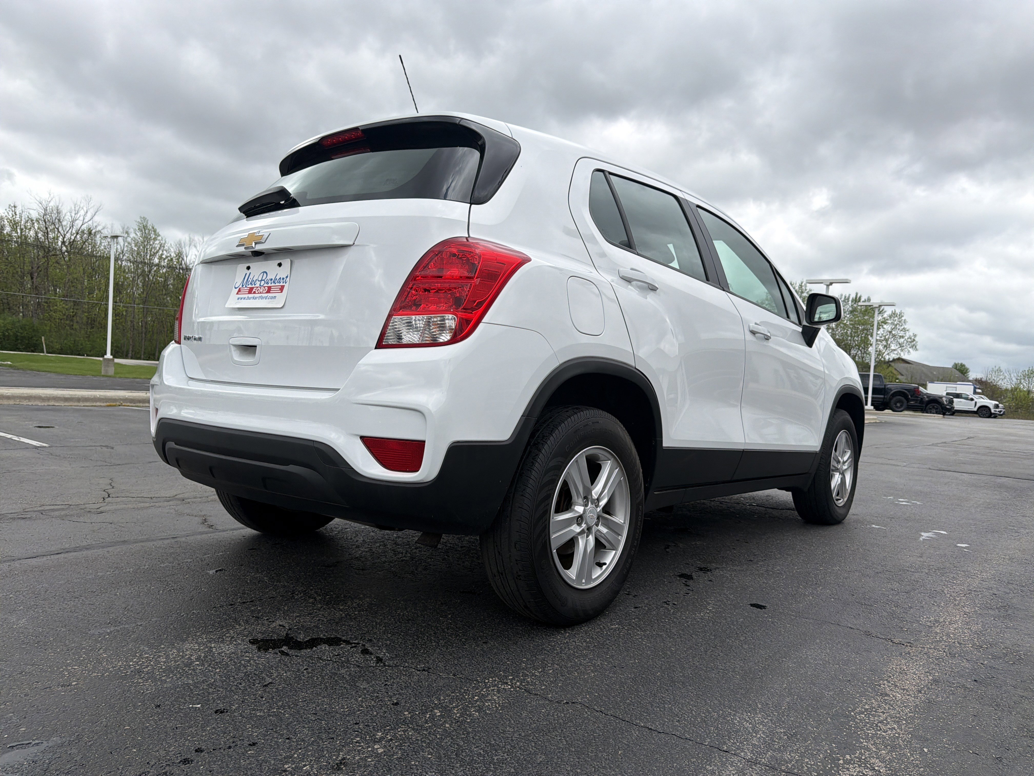 Used 2017 Chevrolet Trax LS AWD/4WD image 9