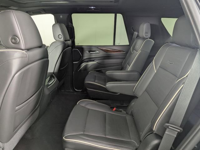 Used 2023 Cadillac Escalade Premium Luxury image 16