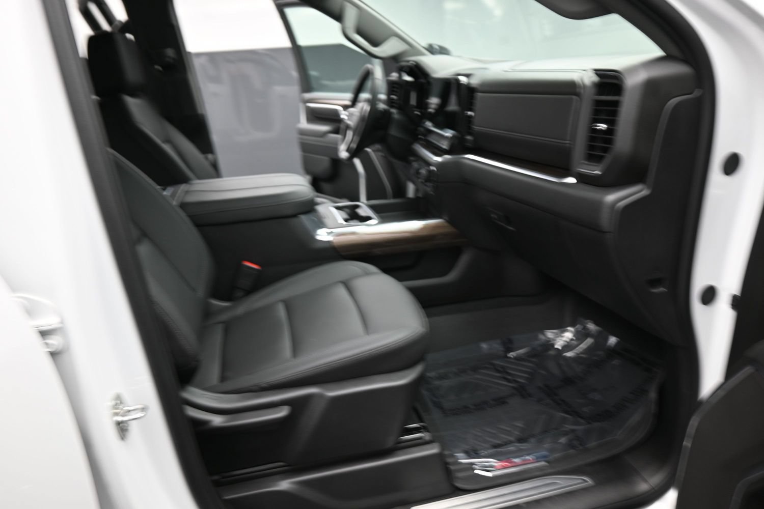 Used 2026 Chevrolet Silverado 2500 LT w/ Trail Boss Package AWD/4WD image 21