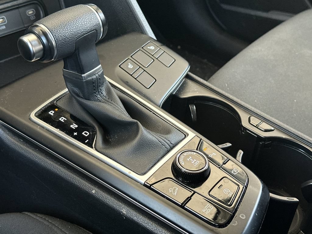 Used 2025 Kia Sportage LX AWD/4WD image 20
