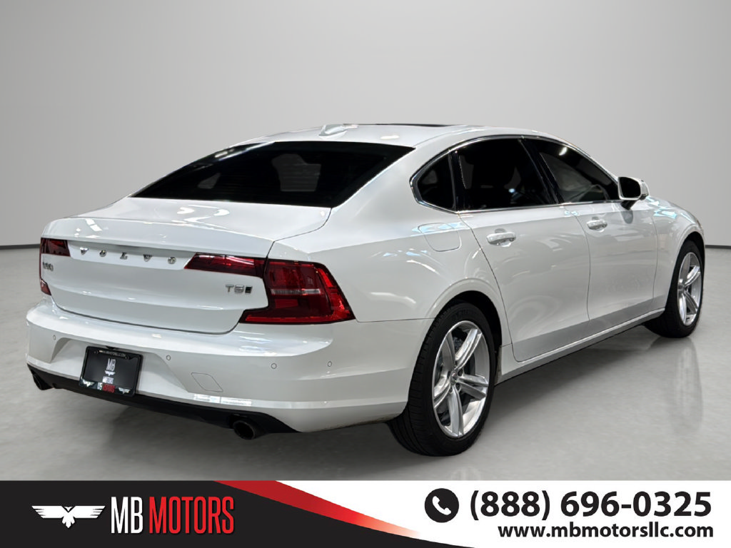Used 2018 Volvo S90 T5 Momentum w/ Convenience Package AWD/4WD image 4