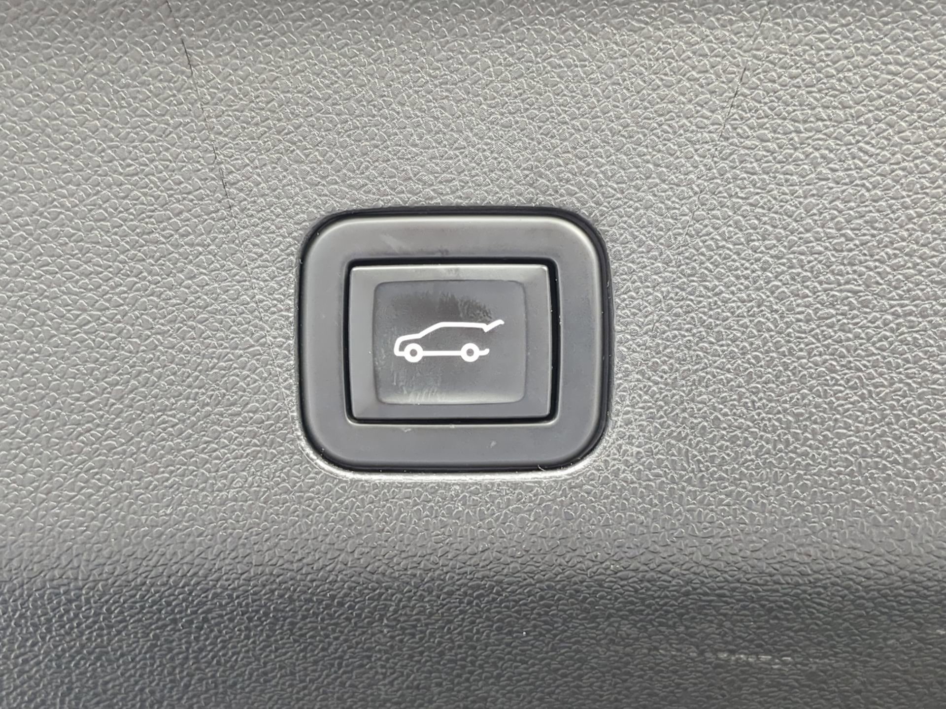 Used 2021 Cadillac Escalade ESV Premium Luxury AWD/4WD image 47