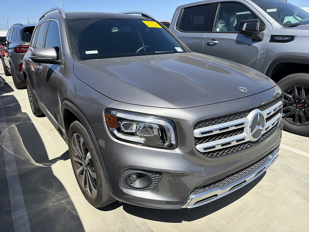 Used 2022 Mercedes-Benz GLB 250 image 3