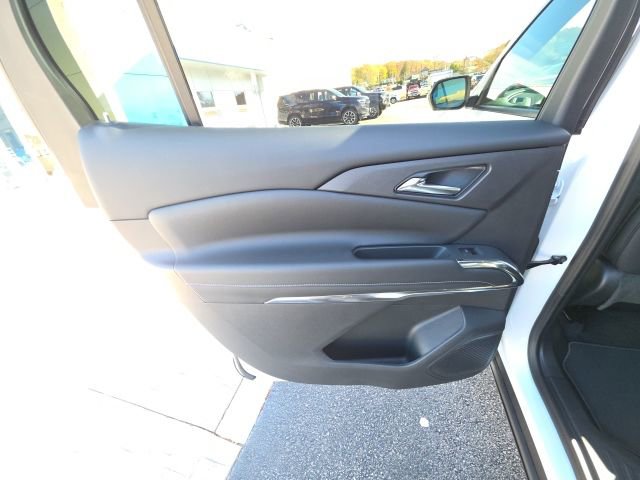 New 2026 Chevrolet Traverse LT w/ Driver Confidence Package image 23