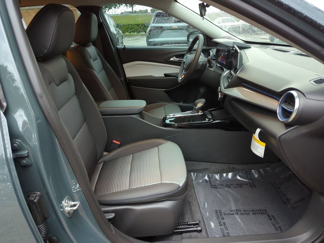 New 2026 Chevrolet Trax LT w/ Driver Confidence Package FWD image 24