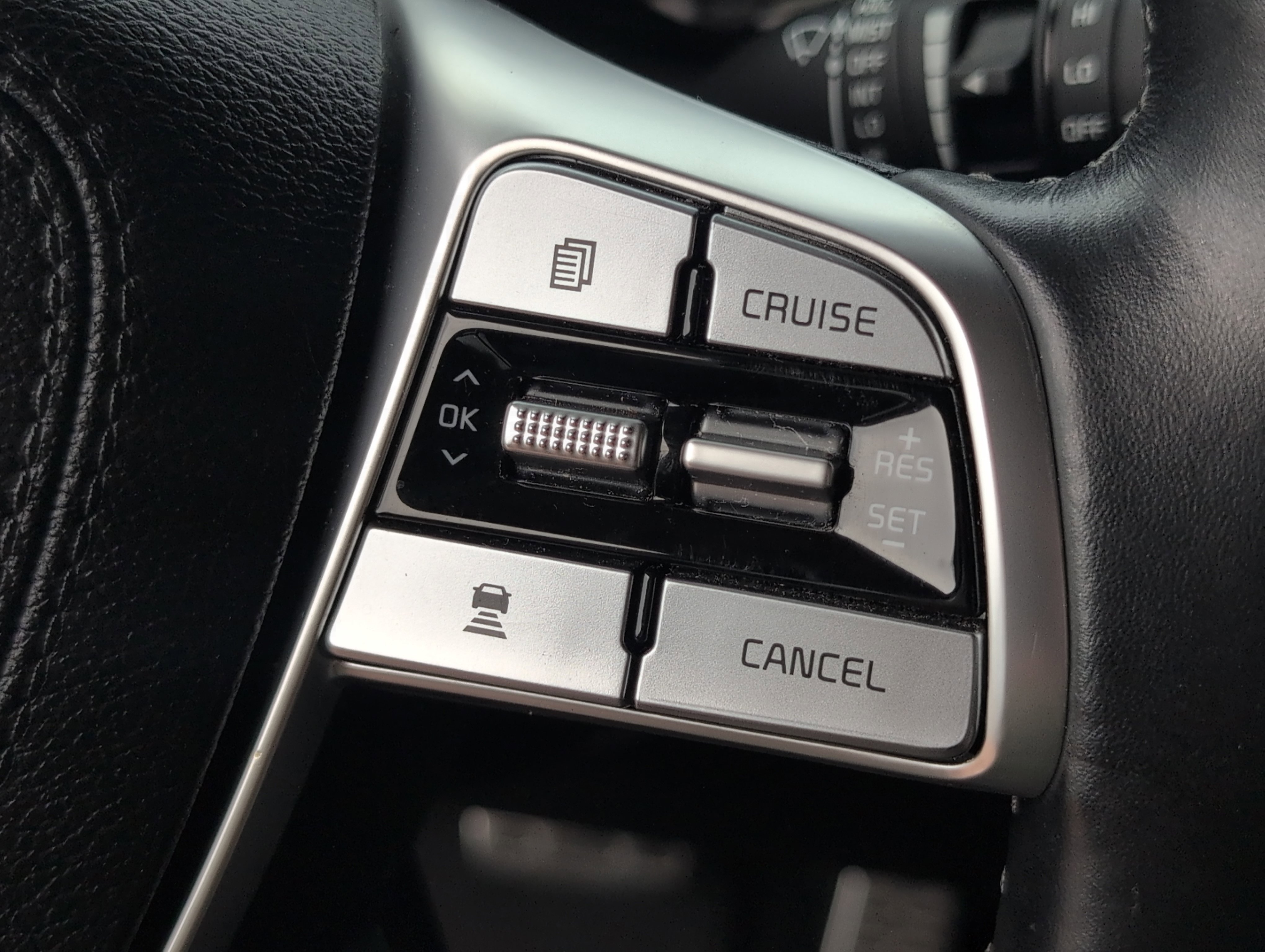 Used 2022 Kia Telluride SX w/ Nightfall Edition Package AWD/4WD image 27