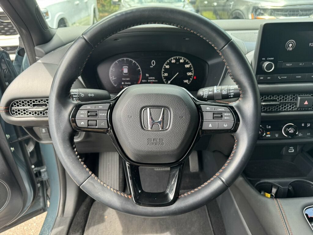Used 2025 Honda HR-V Sport image 5