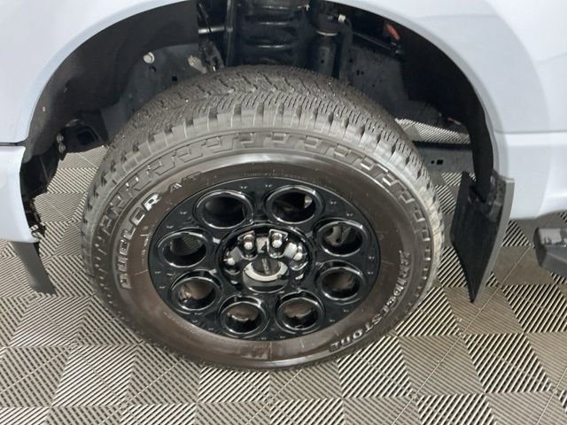 Certified 2025 Ford F350 Lariat w/ Black Appearance Package image 33