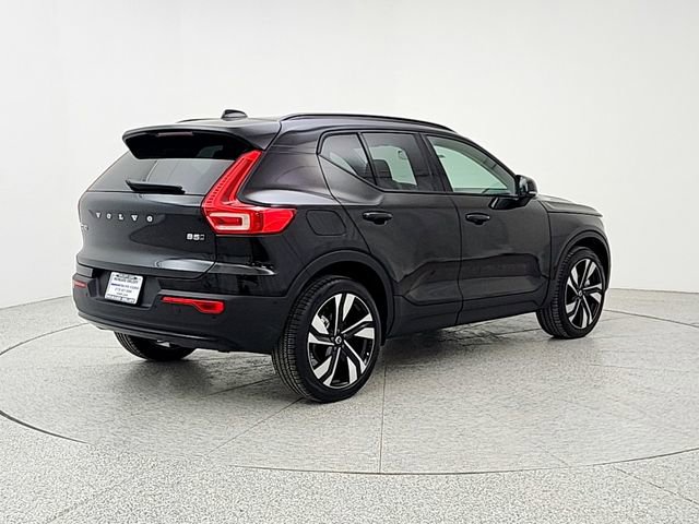 Used 2026 Volvo XC40 B5 Ultra image 5