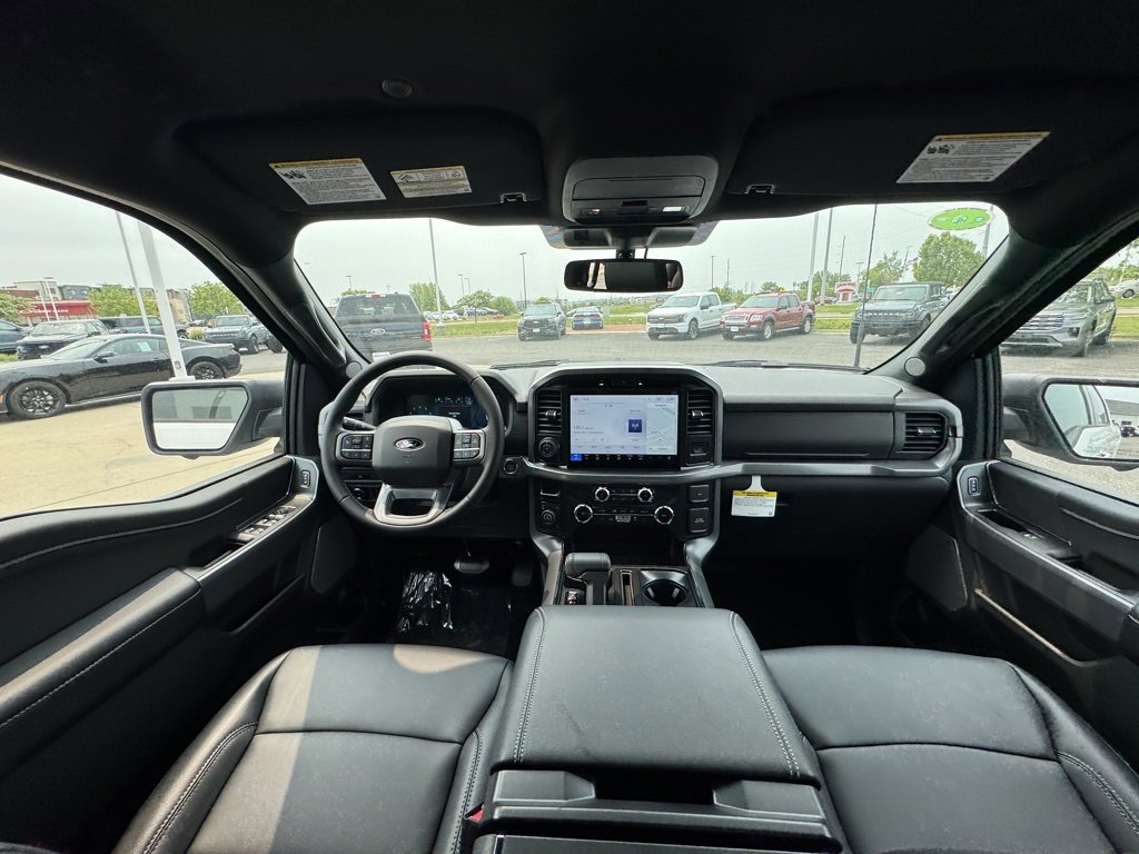 New 2025 Ford F150 XLT w/ Equipment Group 303A High image 23