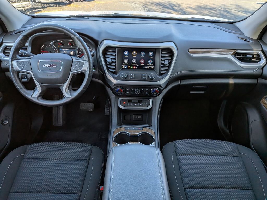 Used 2023 GMC Acadia SLE w/ Driver Convenience Package image 15