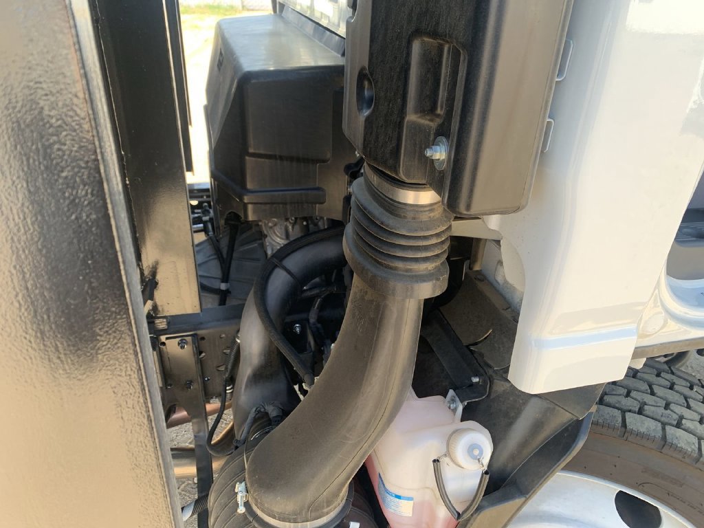 New 2025 Chevrolet Low Cab Forward RWD image 28