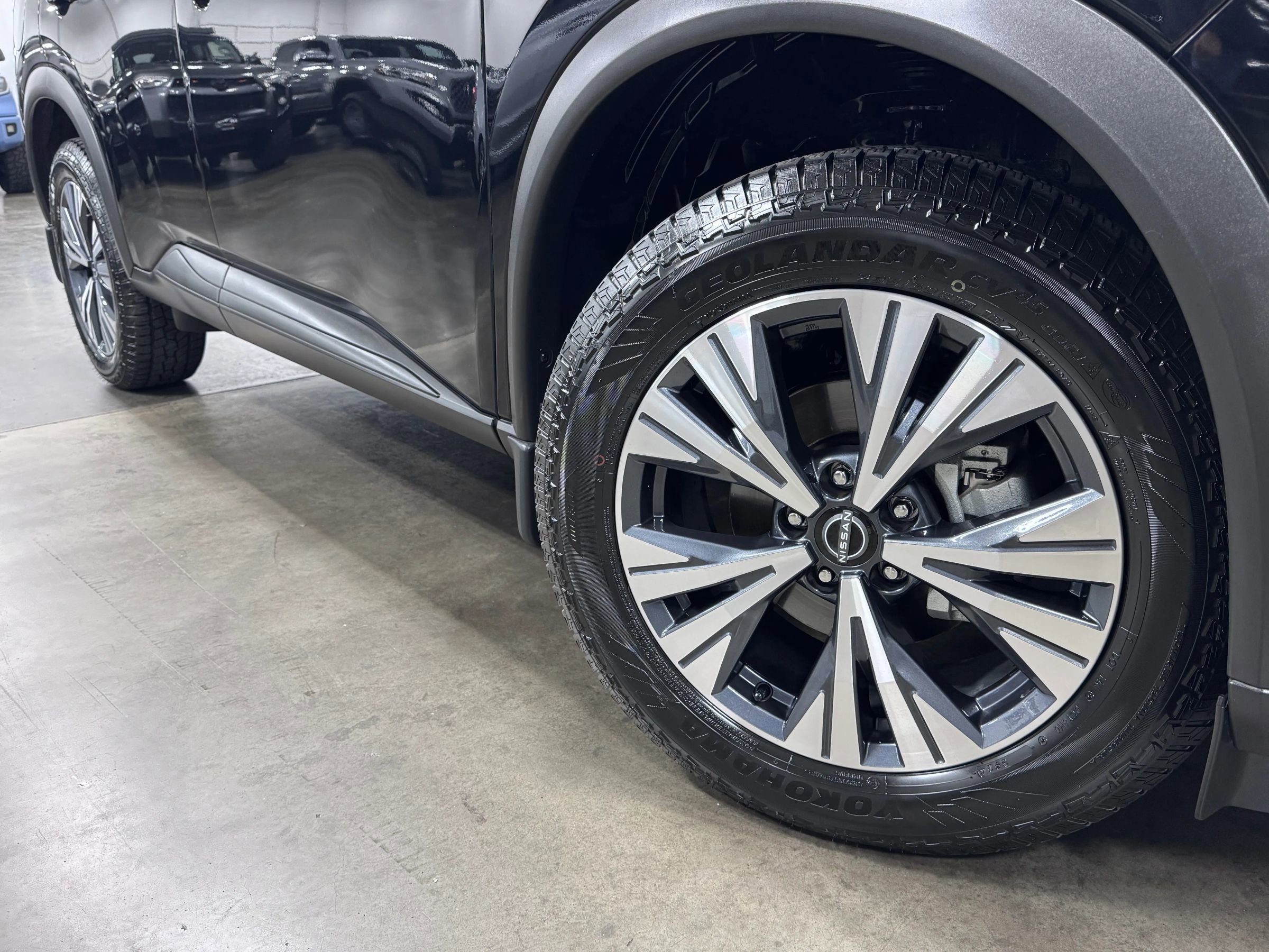 Used 2022 Nissan Rogue SV w/ SV Premium Package image 21