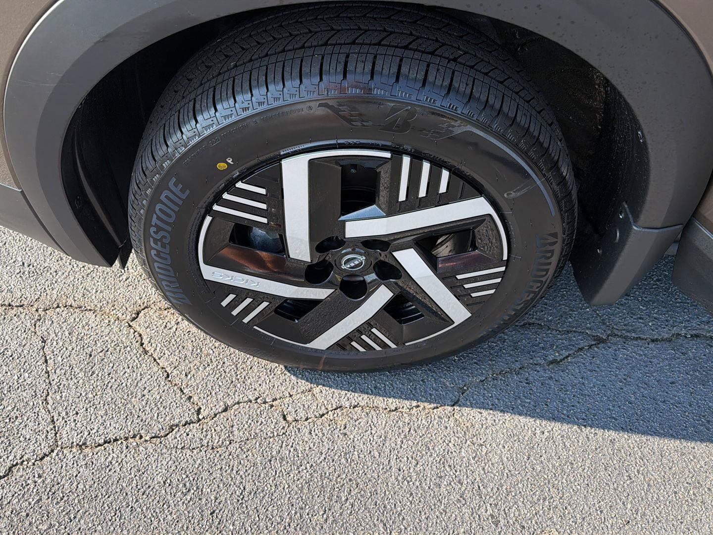 New 2027 Nissan Kicks SV FWD image 31