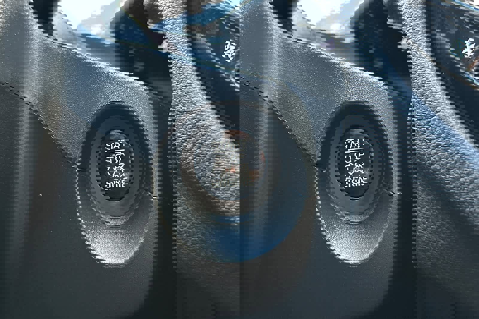 Used 2018 Jeep Compass Limited w/ Navigation Group image 23