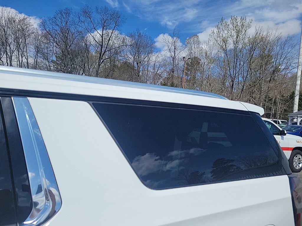 Used 2023 Chevrolet Suburban Premier image 18