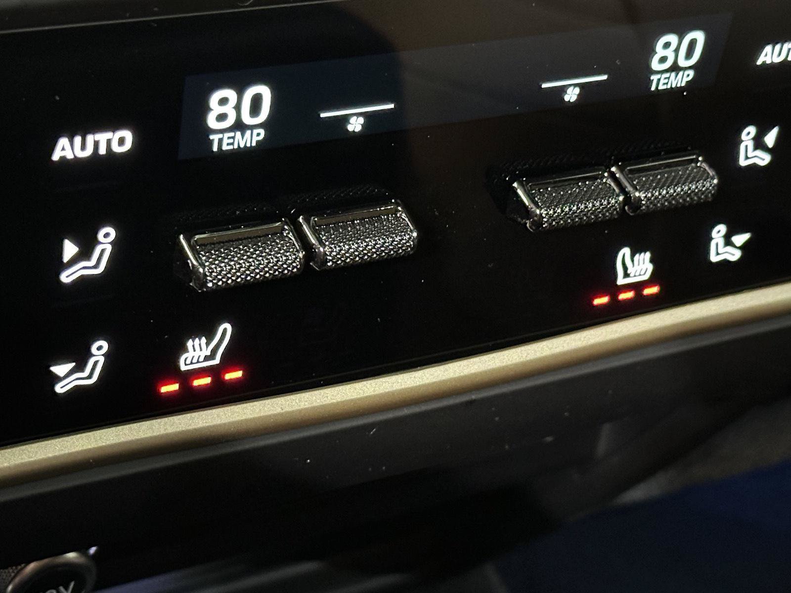 New 2026 Porsche Cayenne AWD/4WD image 37