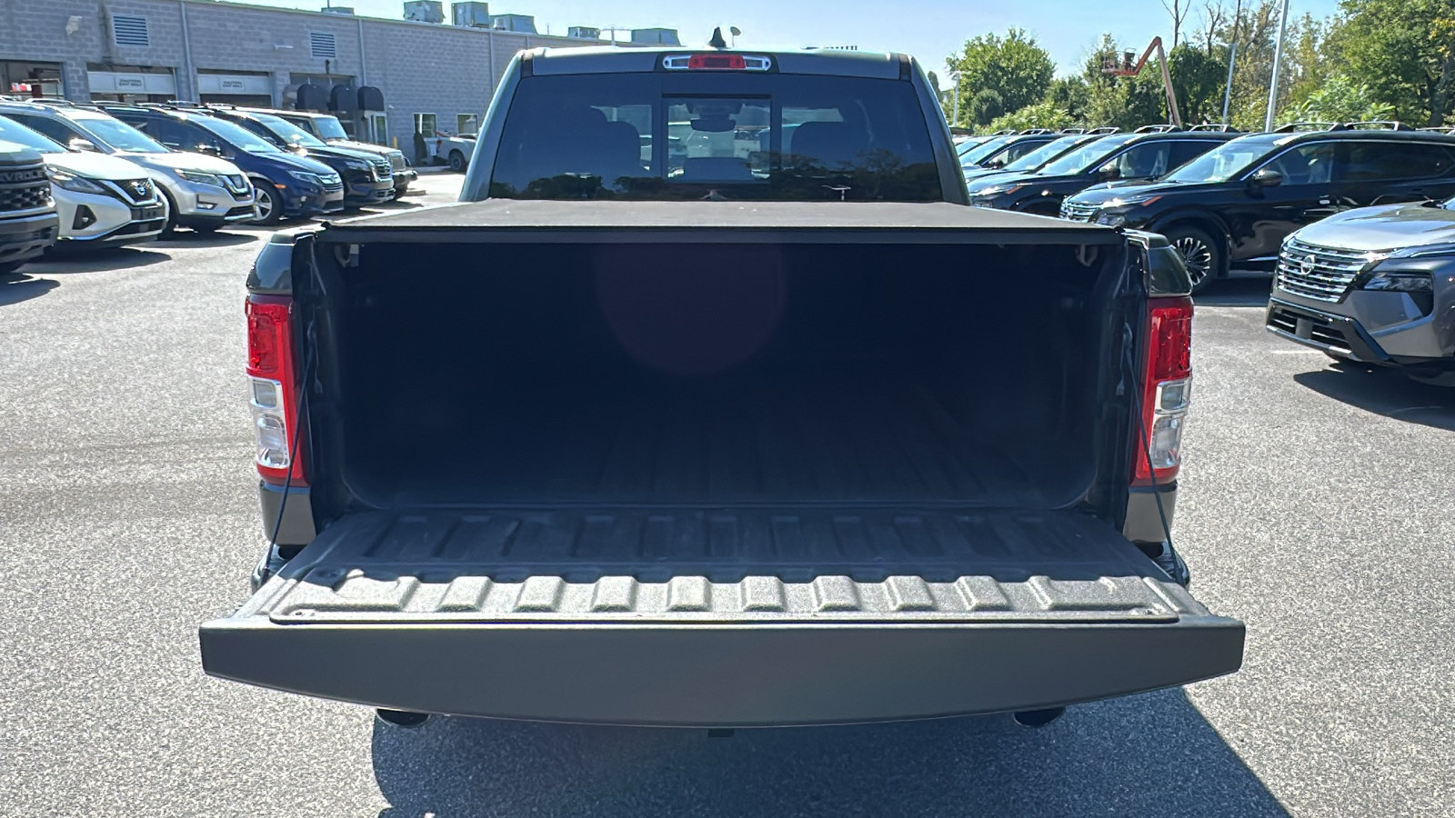 Used 2020 RAM 1500 Big Horn AWD/4WD image 7