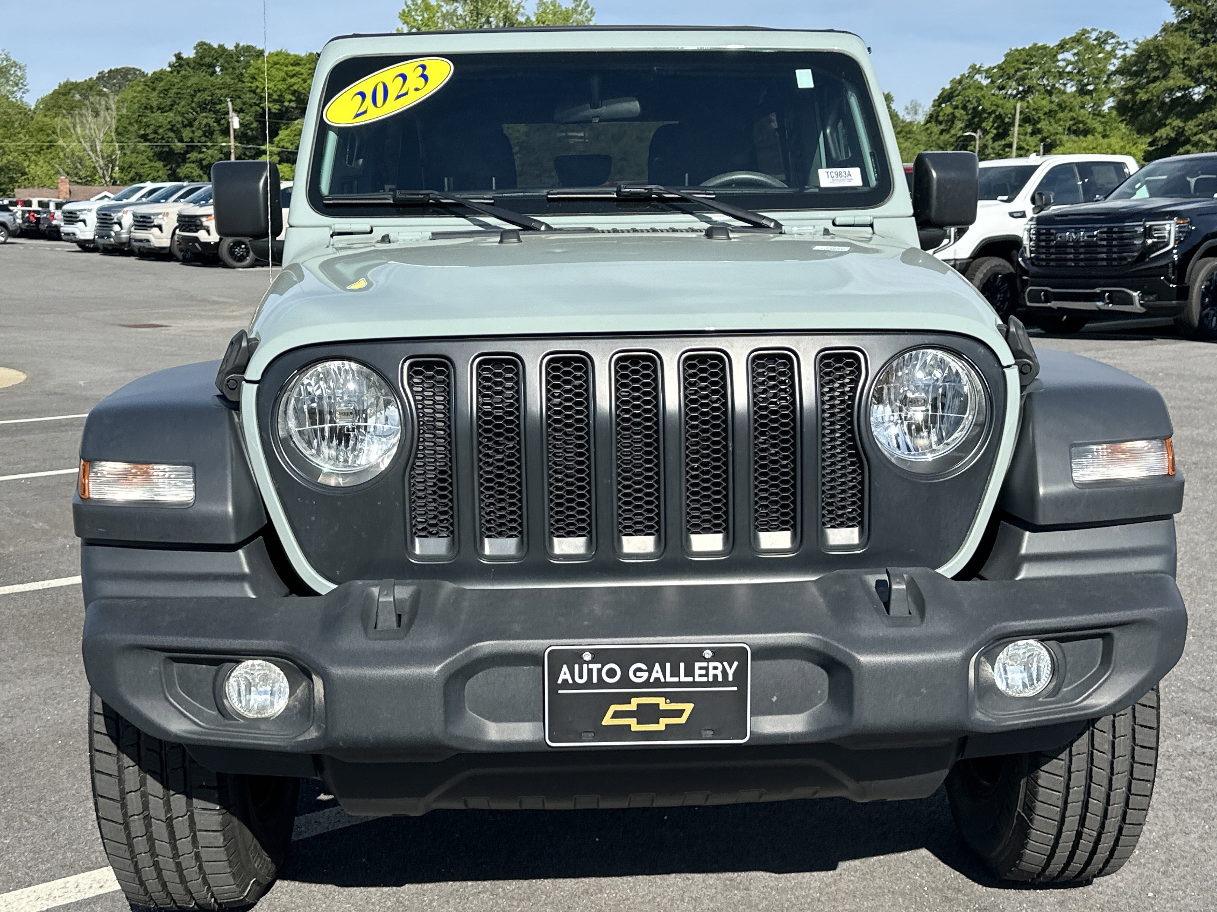 Used 2023 Jeep Wrangler Sport image 3