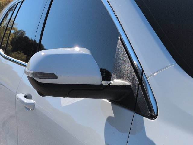 Used 2025 Buick Enclave Preferred FWD image 11