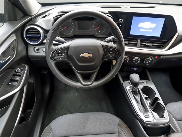 Used 2024 Chevrolet Trax LS w/ Driver Confidence Package image 12